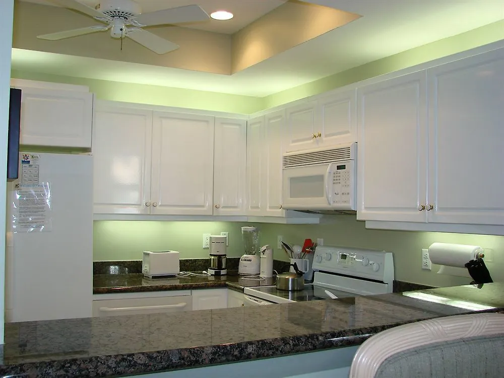 Britannia Villas Seven Mile Beach ホテル