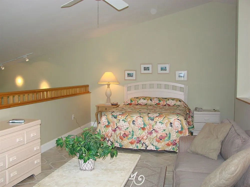 Hotel Britannia Villas Seven Mile Beach